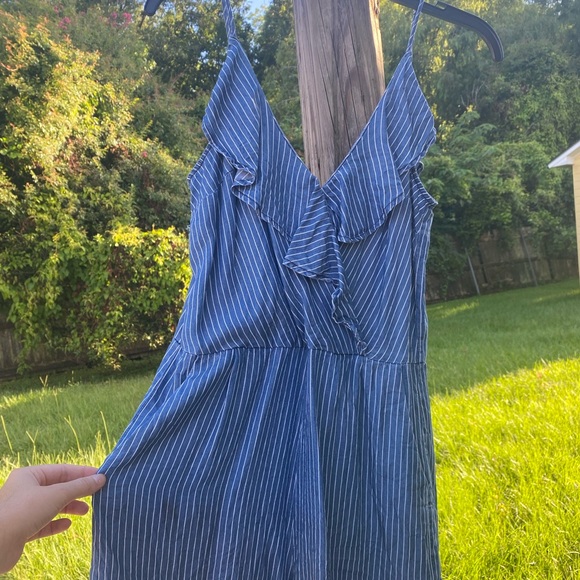 Blue Pinstripe romper - Picture 3 of 3
